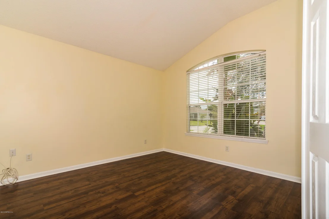 Photo of 817 MACKENZIE Circle