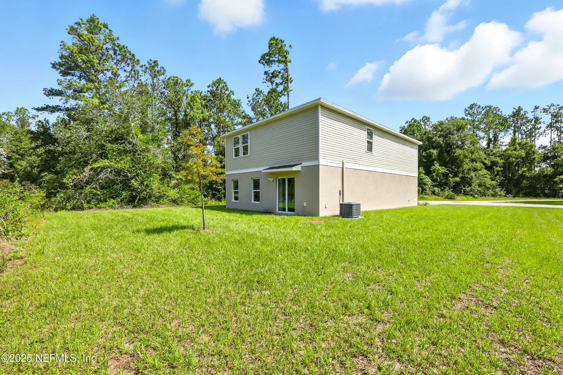 Photo of 380 LIVE OAK Loop