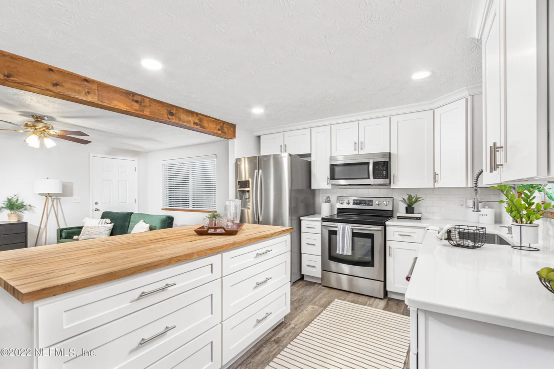 Photo of 1448 REPUBLIC Drive