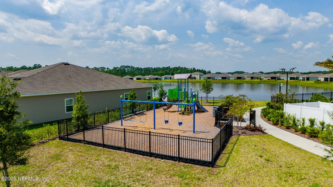Photo of 9852 LOVAGE Lane