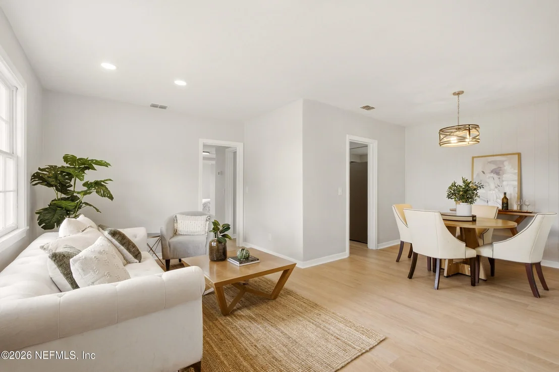 Photo of 4609 CAMBRIDGE Road