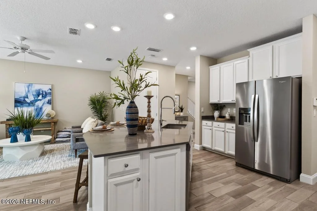 Photo of 383 SWEET OAK Way