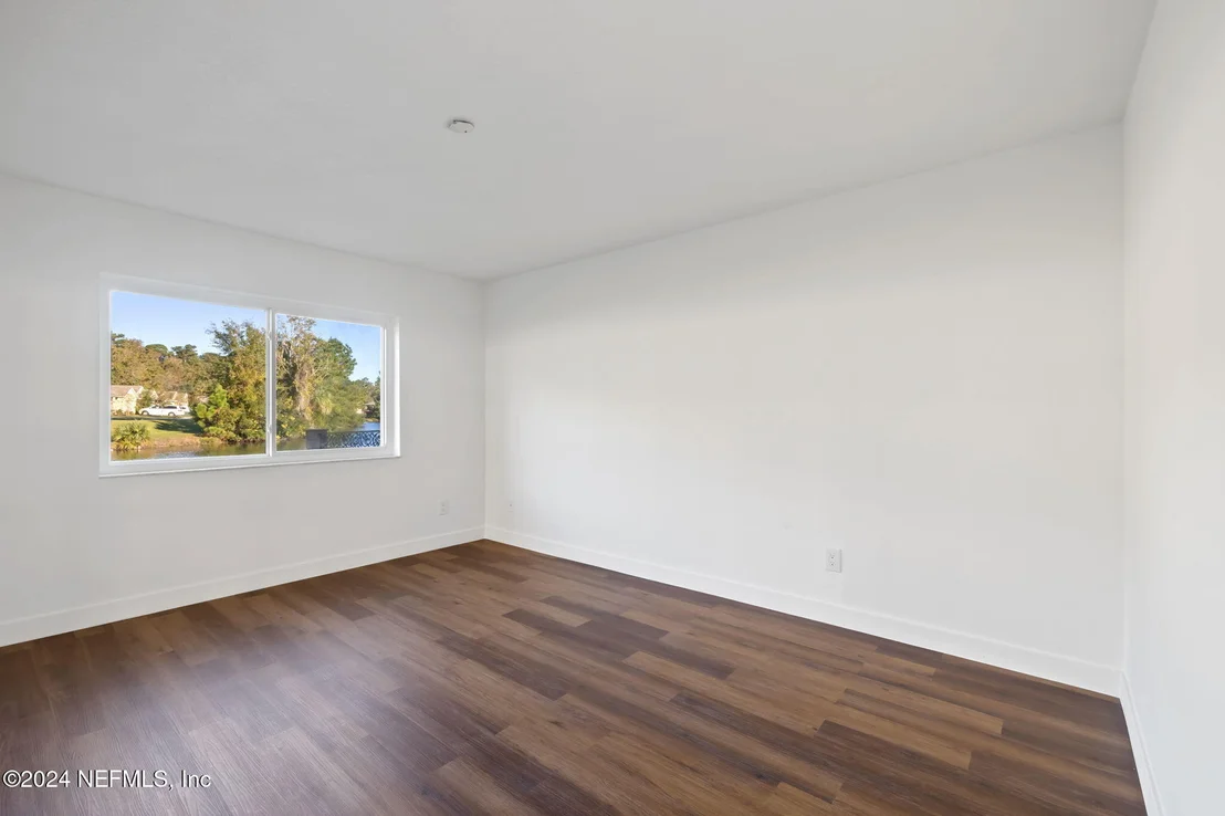 Photo of 7826 LINKSIDE Drive