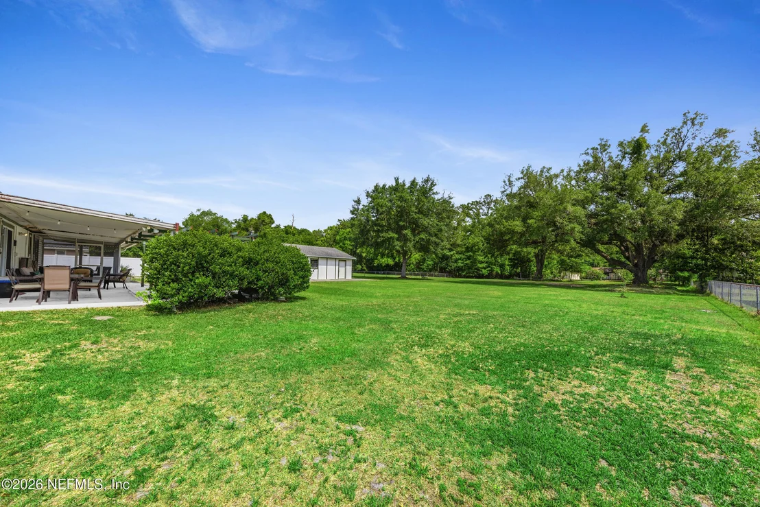 Photo of 615 HICKORY Drive