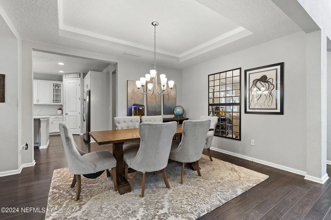 Photo of 387 PALISADE Drive