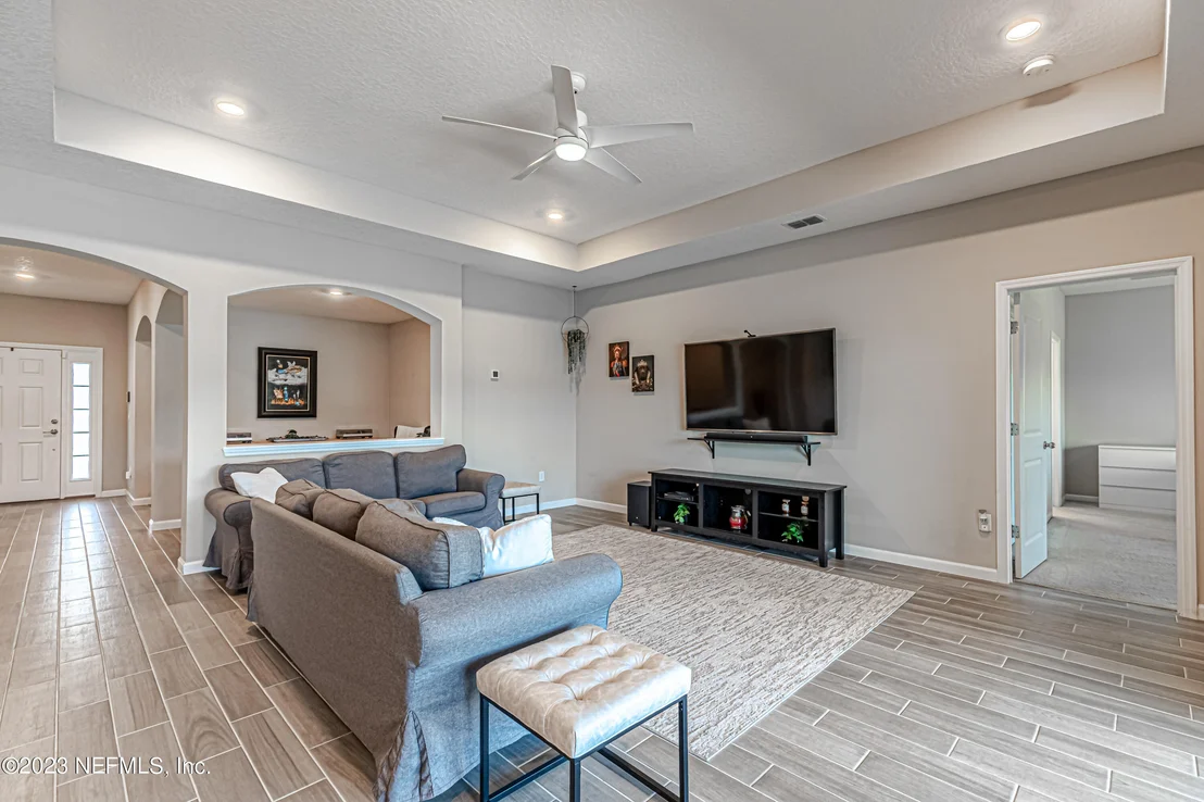 Photo of 9627 LOVAGE Lane