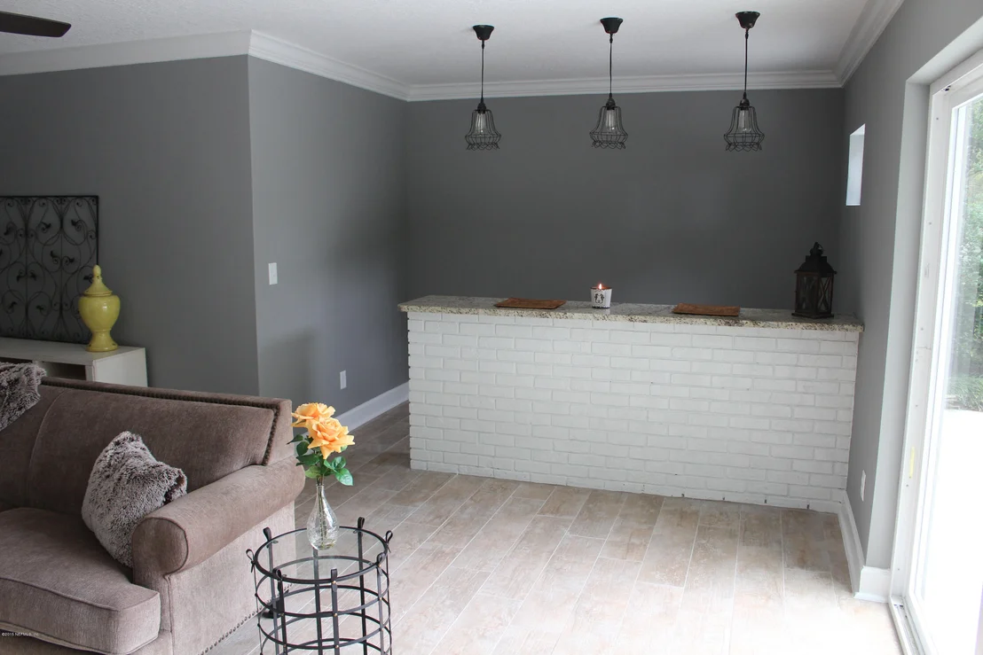 Photo of 2343 Mills Road