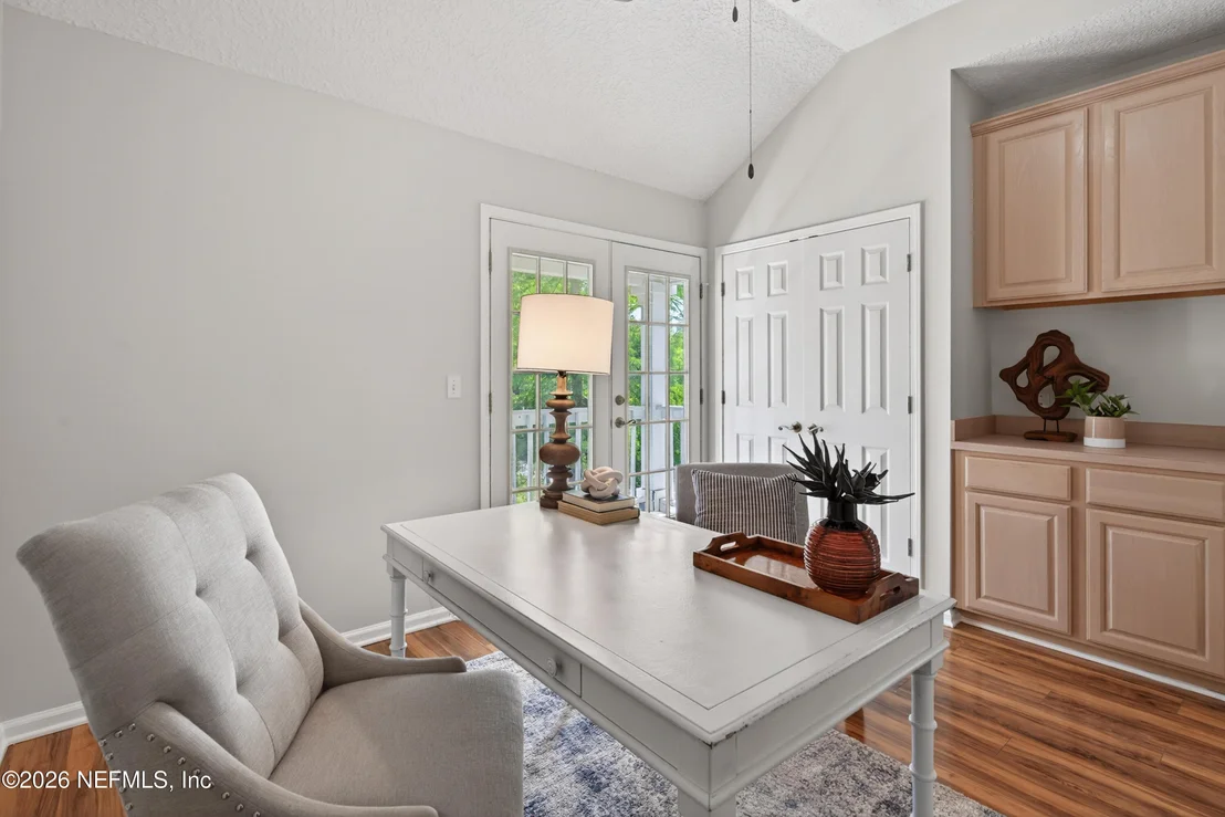 Photo of 413 RIVER BIRCH Lane