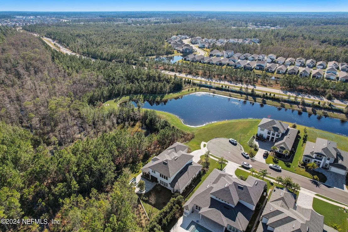 Photo of 10152 SILVERBROOK Trail