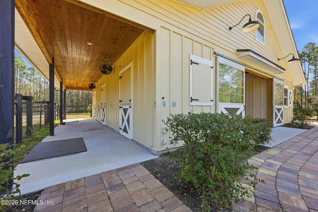 Photo of 418 TRIPLE CROWN Lane