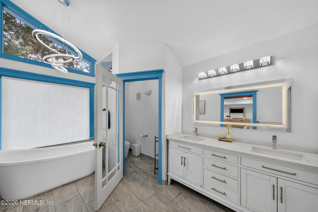 Photo of 13062 MANDARIN Road