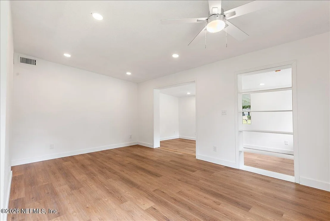 Photo of 6903 CLOVIS Road