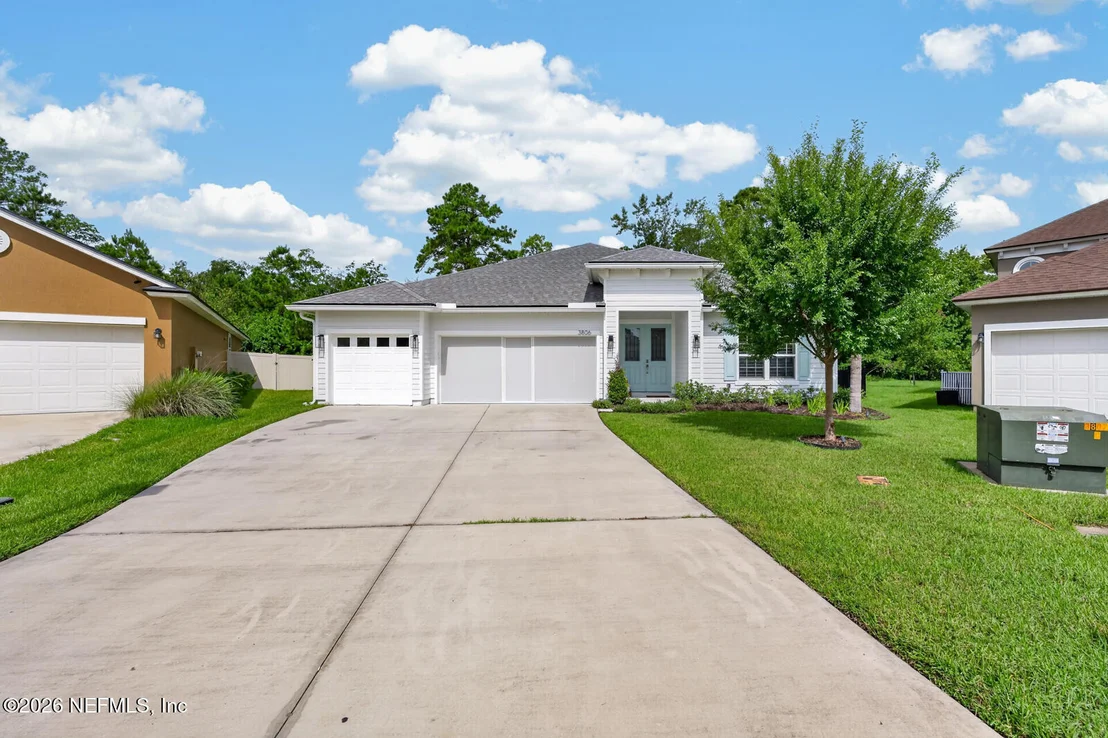 Photo of 3806 HAMMOCK BLUFF Drive