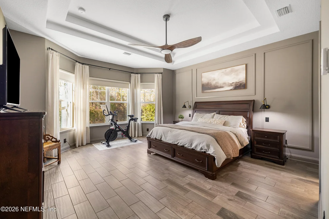 Photo of 447 GLENNEYRE Circle