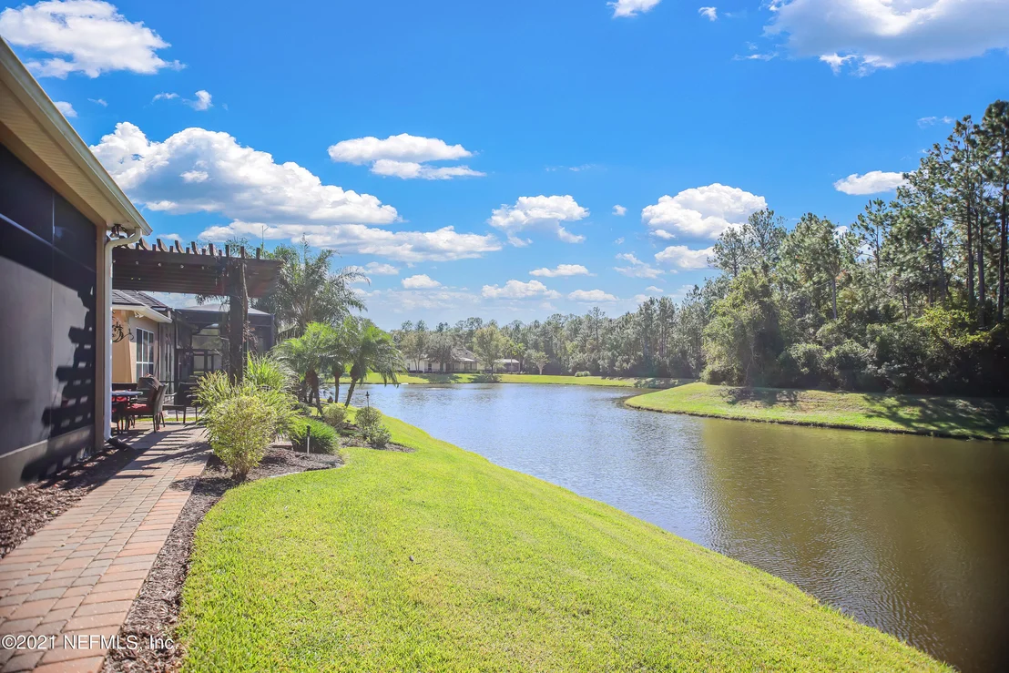 Photo of 1021 INVERNESS Drive