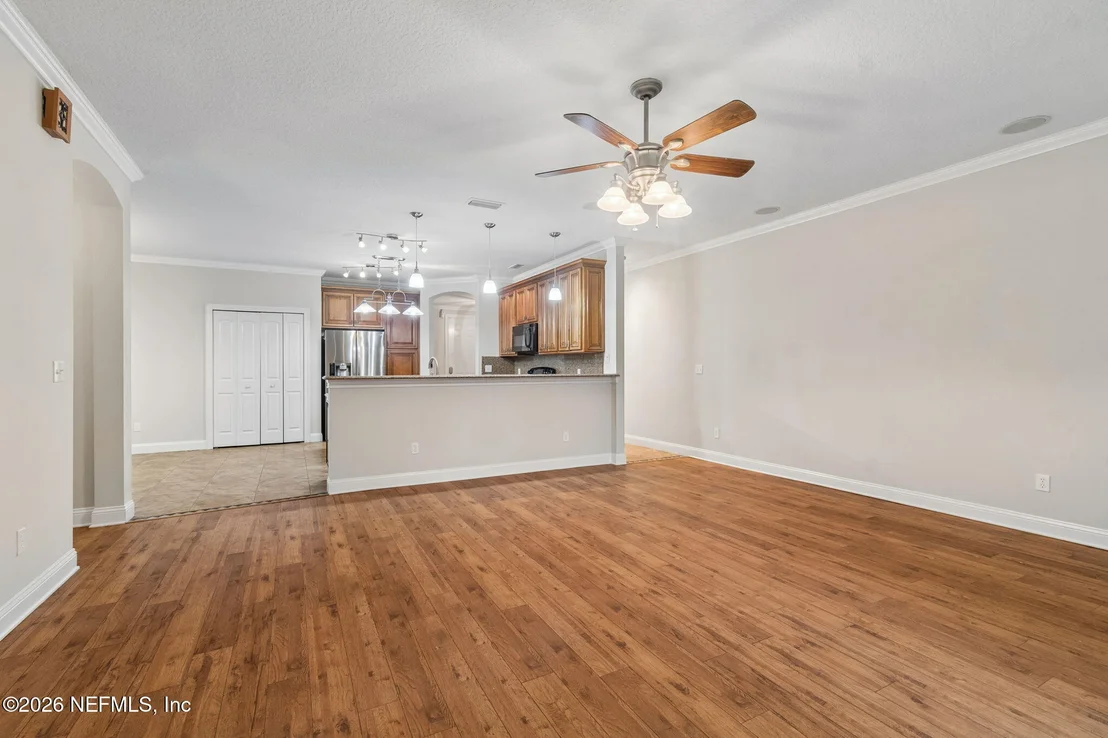 Photo of 18098 WELLS Road