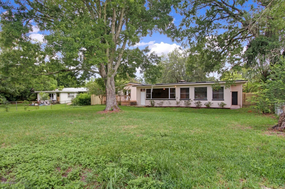 Photo of 7462 SPINOLA Road