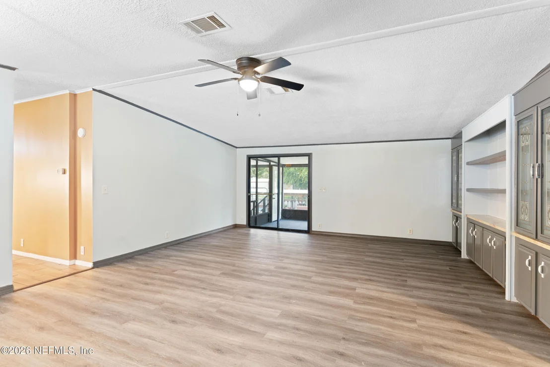 Photo of 418 COVE Drive
