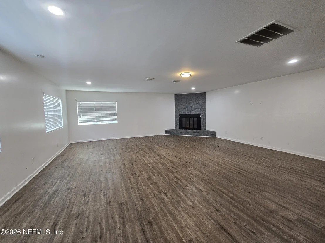 Photo of 7570 STRATO Road