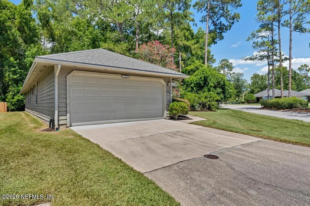 Photo of 7594 BAYMEADOWS Circle W