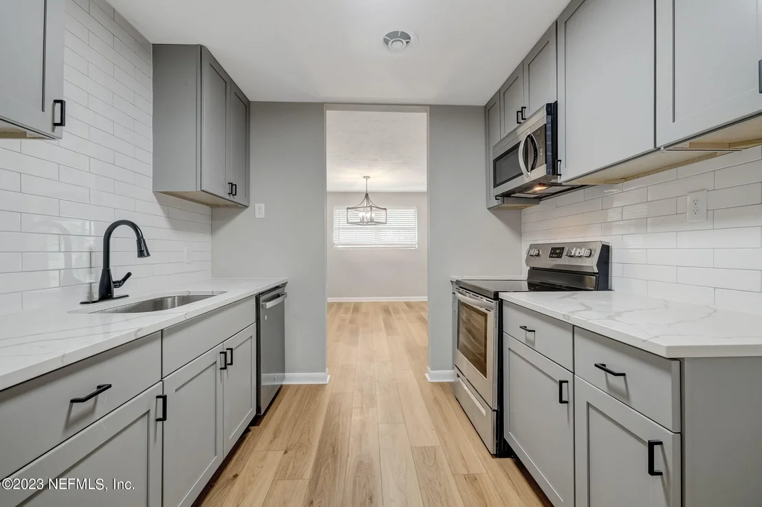 Photo of 6816 CINDERELLA Road