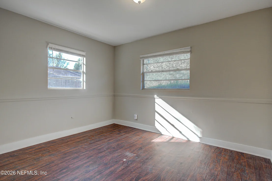Photo of 5831 CARTER Lane