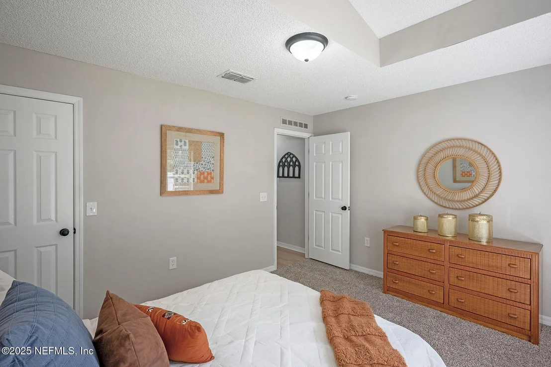 Photo of 2920 STONEGATE Lane