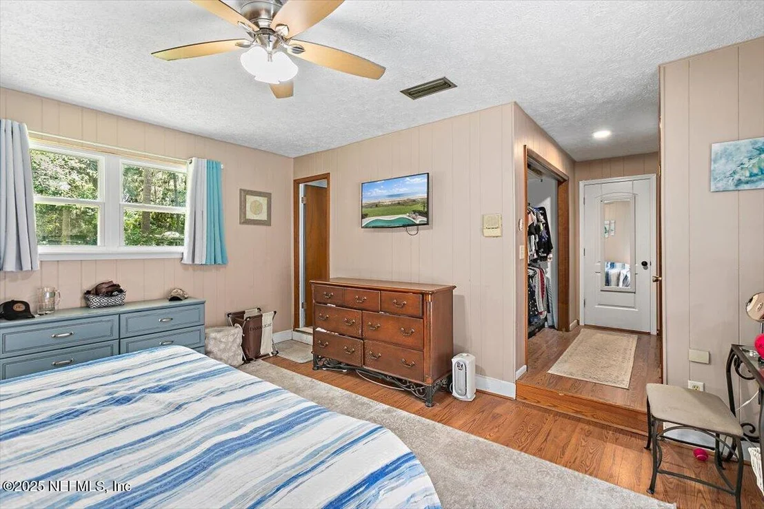 Photo of 17416 EAGLE BEND Boulevard
