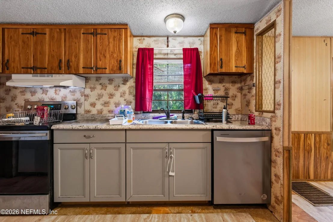 Photo of 115 GORBUTT Road