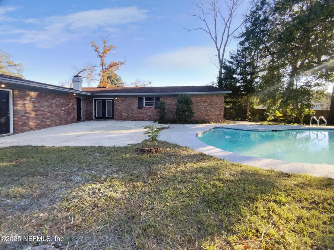 Photo of 10777 EXECUTIVE Drive