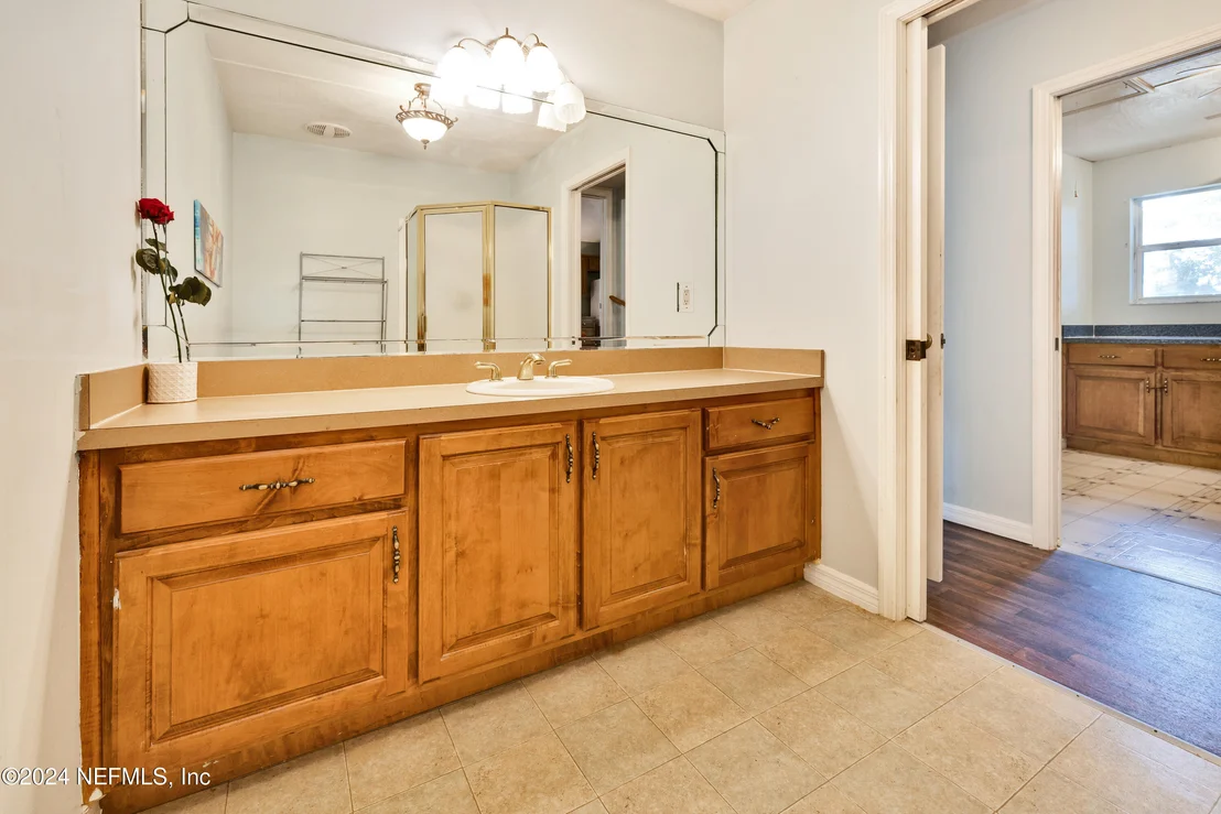 Photo of 334 N COUNTY ROAD 315