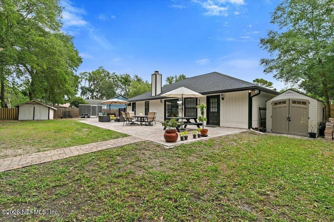 Photo of 4345 APPLE TREE Place