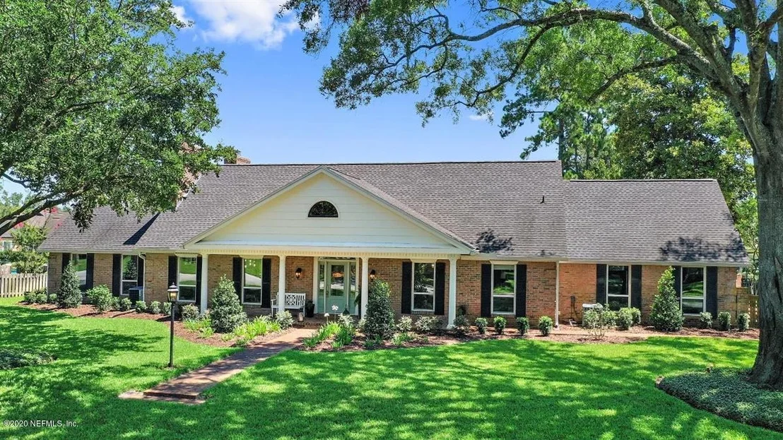 Photo of 8162 PINE LAKE Road