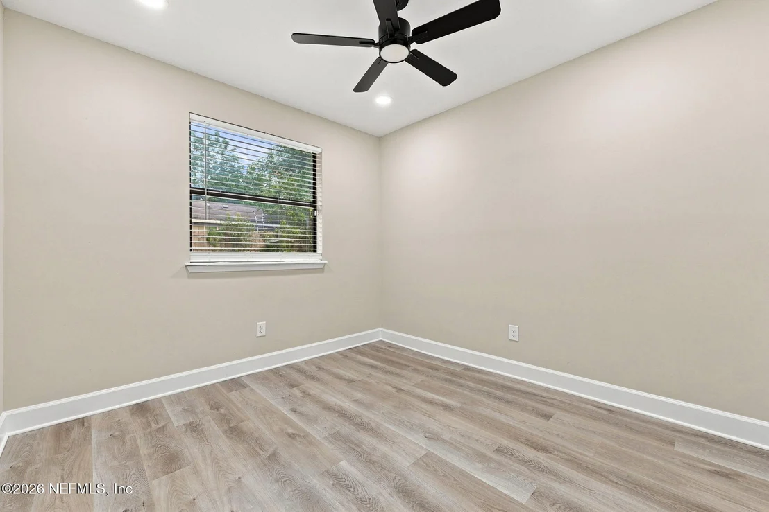 Photo of 1353 SIOUX Street