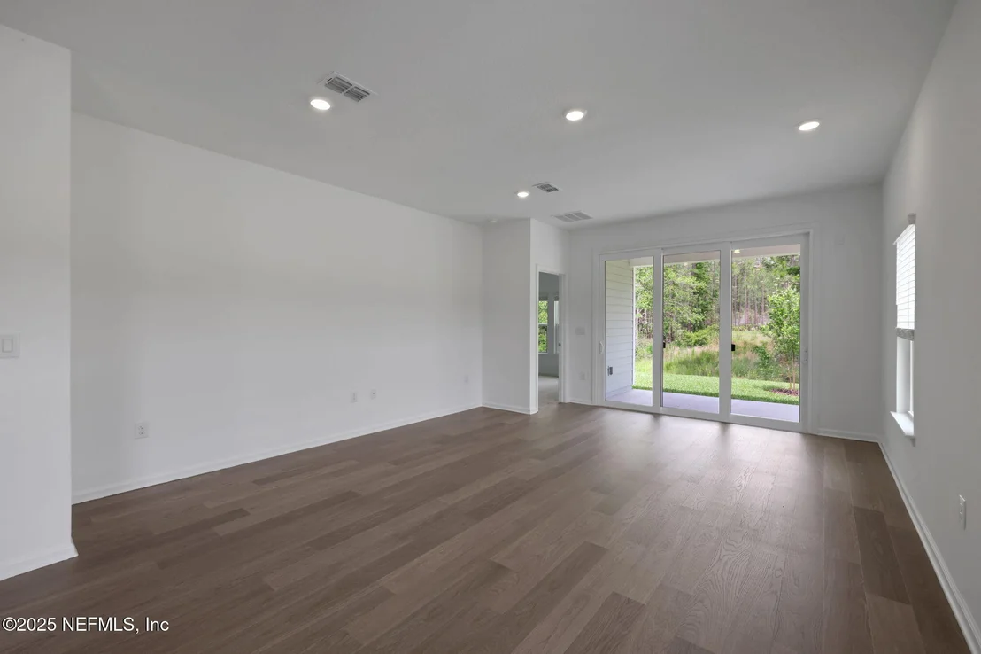 Photo of 530 FARMFIELD Drive