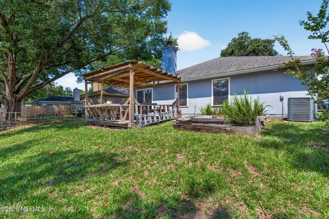Photo of 1641 SPRING OAKS Lane