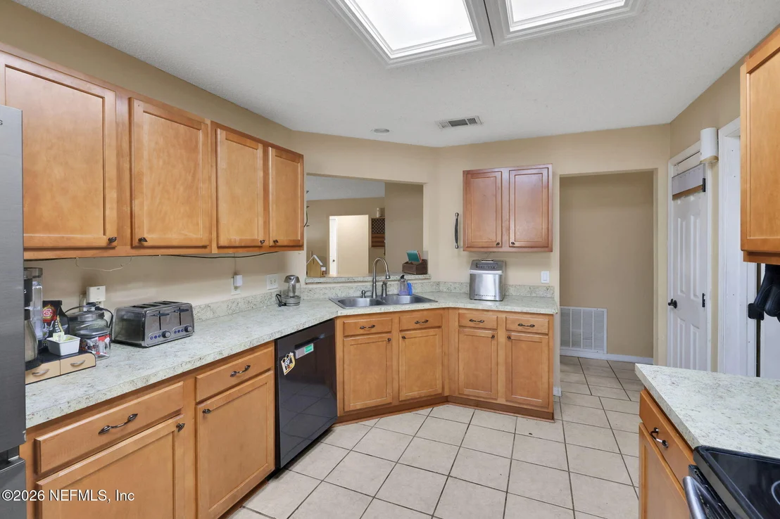 Photo of 8457 SUGARTREE Drive