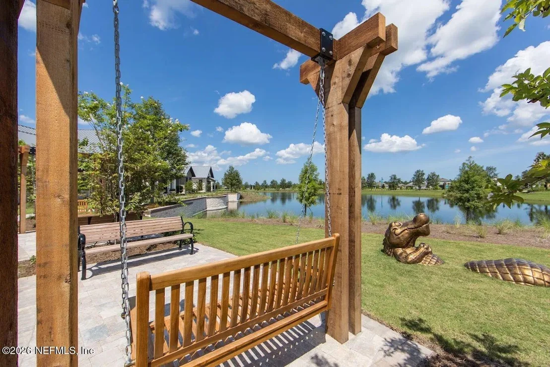 Photo of 253 RIDGEWIND Drive
