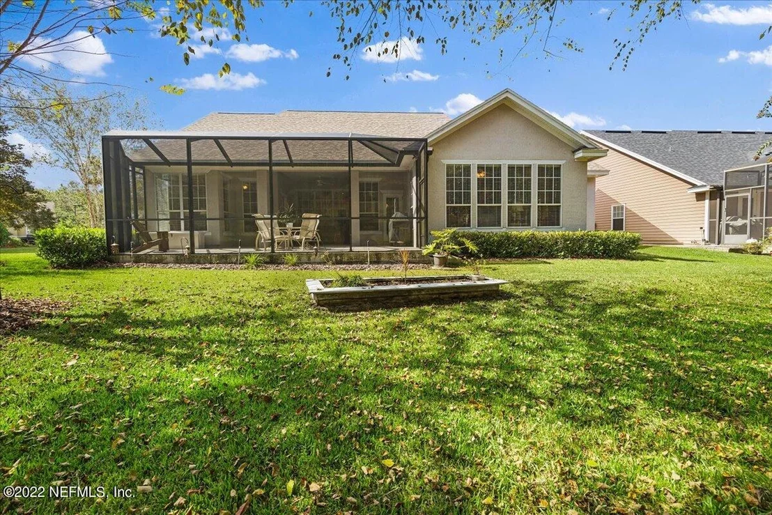 Photo of 816 EAGLE POINT Drive