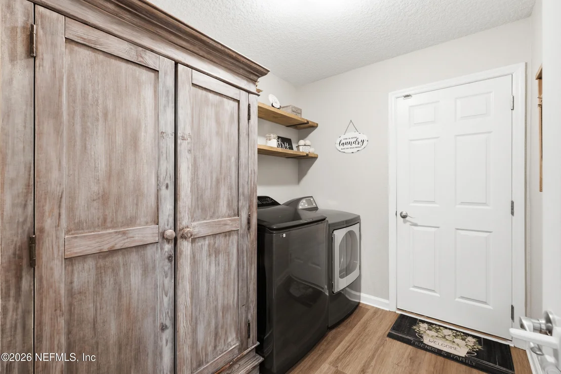 Photo of 1176 NOCHAWAY Drive