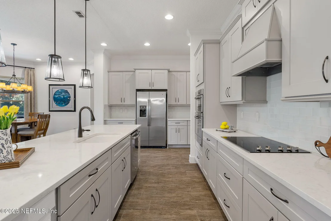 Photo of 8494 MABEL Drive