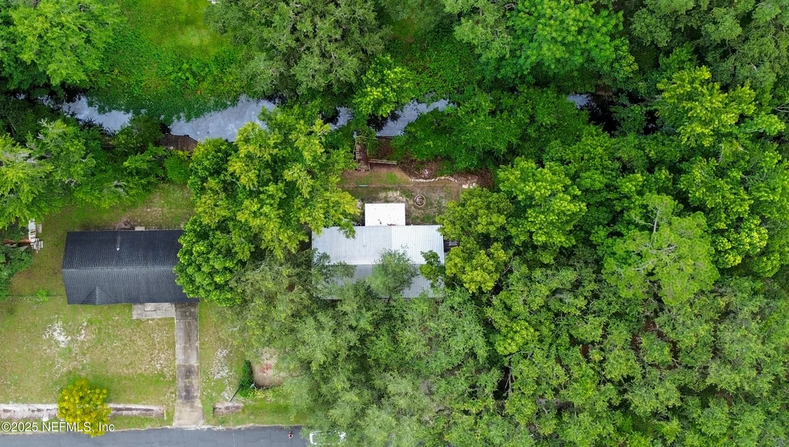 Photo of 112 RIVER RD Drive