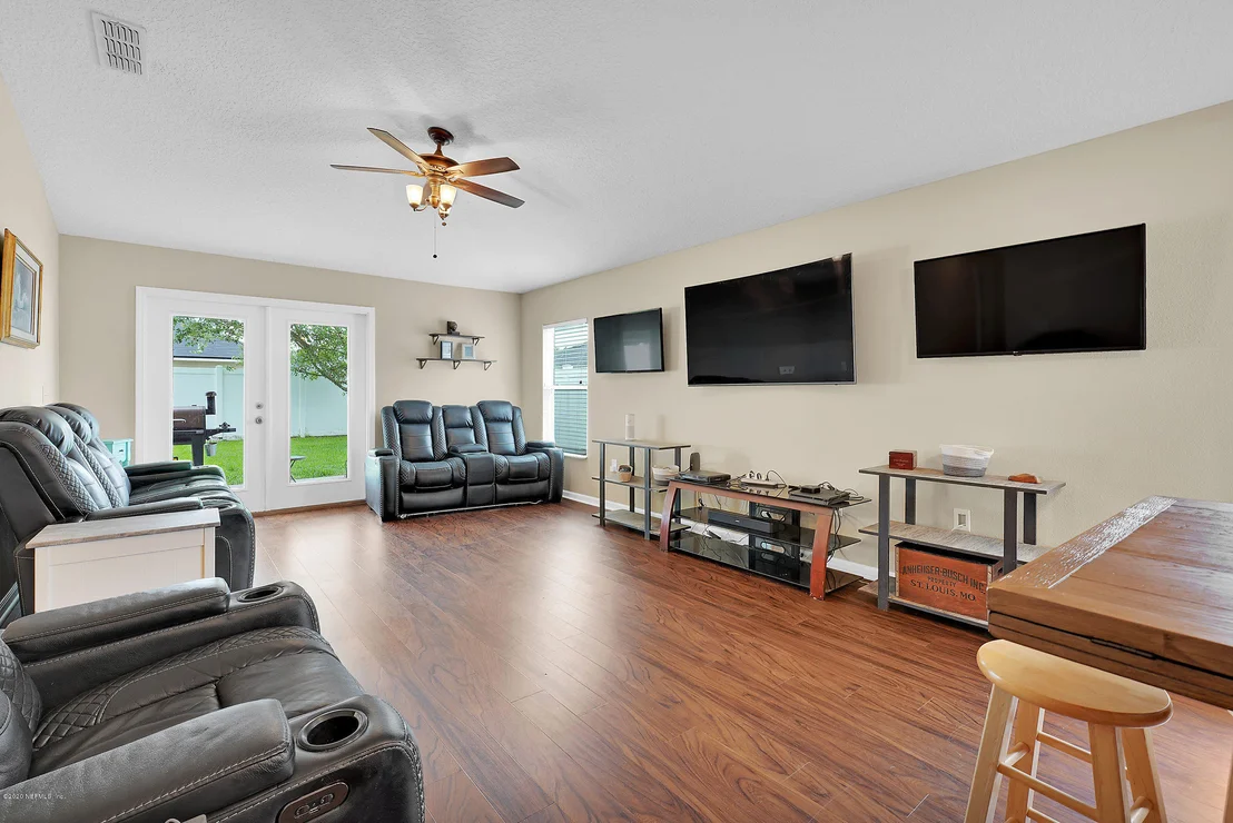 Photo of 96090 OUT CREEK Way