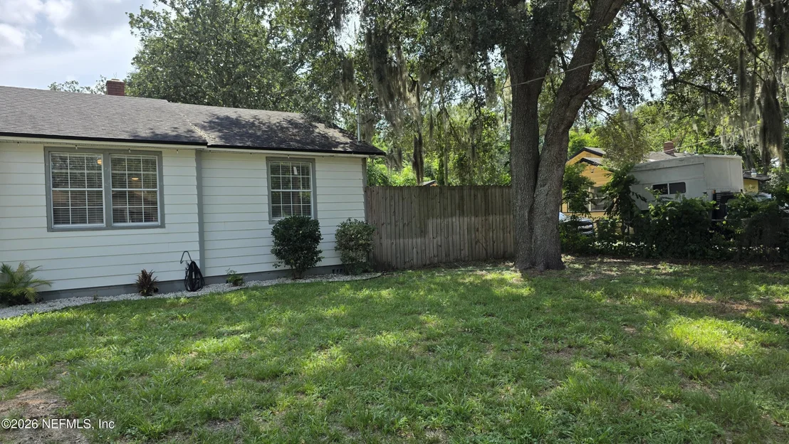Photo of 9049 JACKSON Avenue