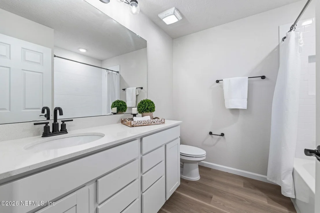 Photo of 5236 PENN Circle