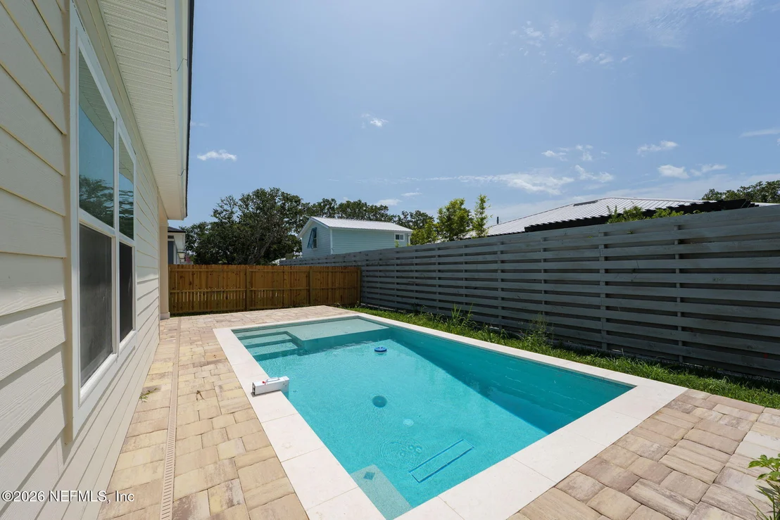 Photo of 609 TWENTY SECOND Street