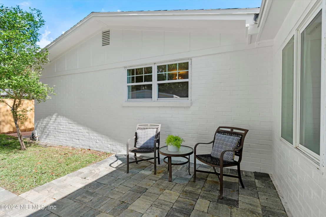 Photo of 1410 CONSTITUTION Place