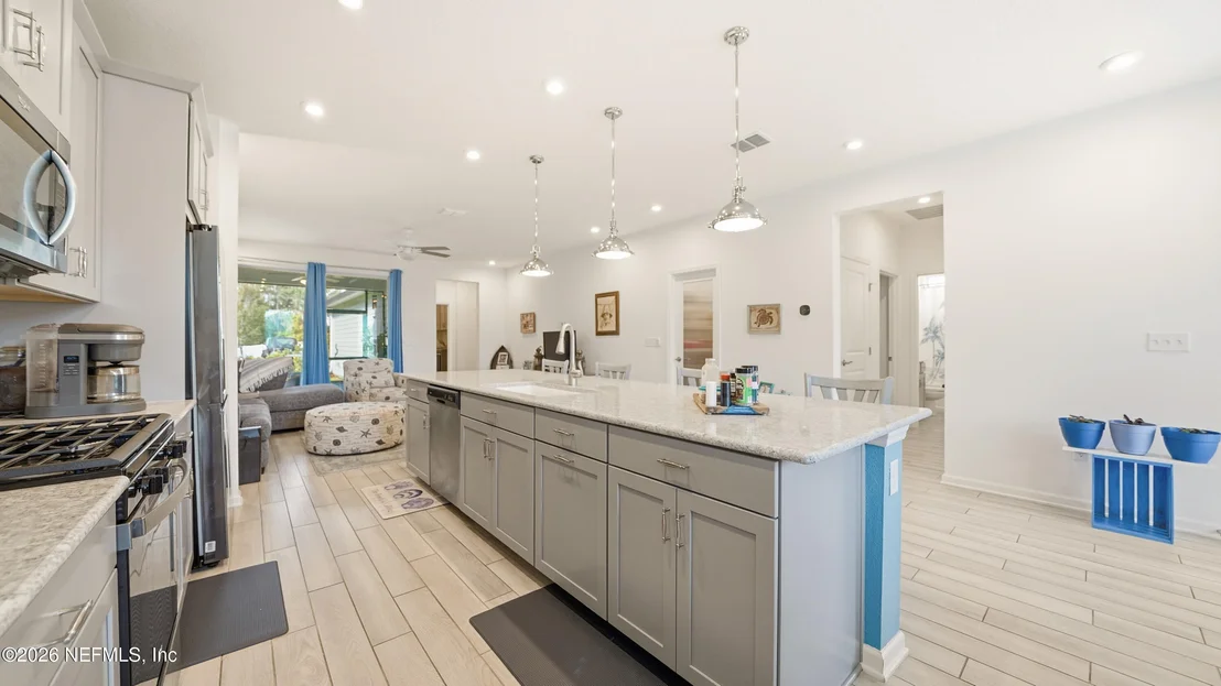 Photo of 624 PALMETTO Place