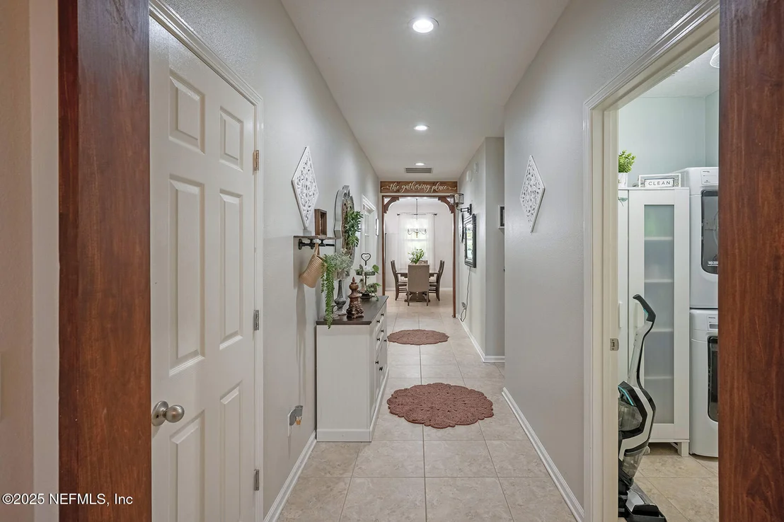 Photo of 112 PLAZA DEL RIO Drive
