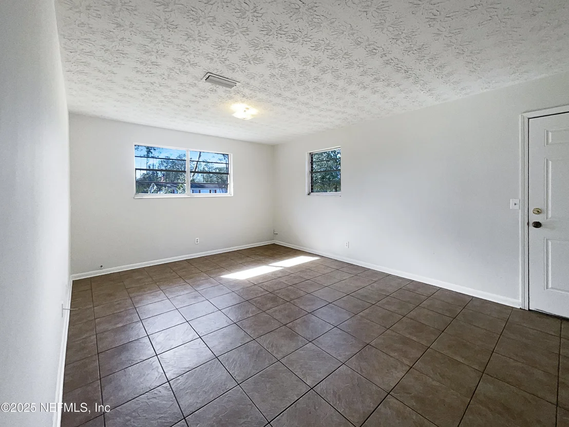 Photo of 219 IVY Street